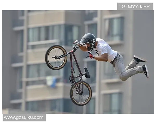 极限运动战术解析:北京极限运动队的防守策略与团队协作探讨 极限运动战术解析:北京极限运动队的防守策略与团队协作探讨