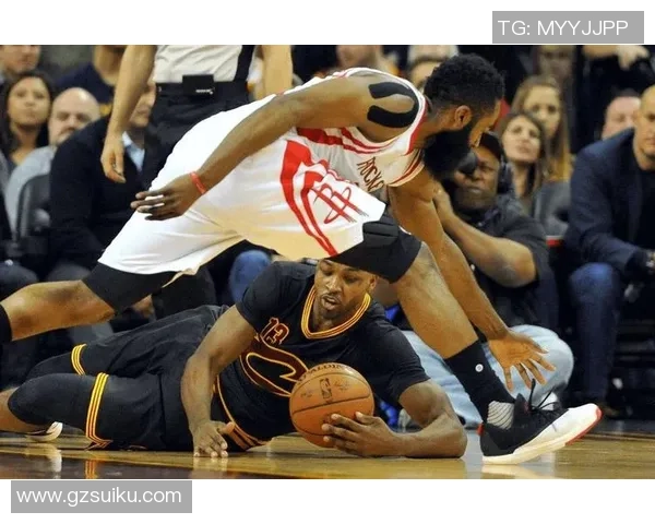 深圳滑板队区域防守战术深度解析与实战应用探讨