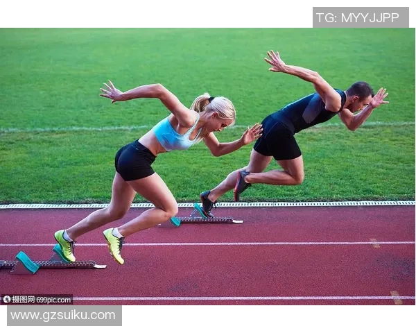 最新足球明星跑步姿势解析助你提升运动表现与技巧 最新足球明星跑步姿势解析助你提升运动表现与技巧