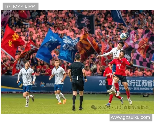 炫酷动态壁纸展现足球明星风采尽显霸气与激情的视觉盛宴 炫酷动态壁纸展现足球明星风采尽显霸气与激情的视觉盛宴